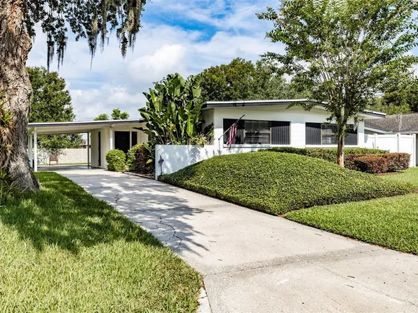 4810 Edmund Ct, Dover, FL 33527