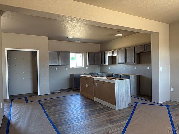 5th image of 2410 Yankee Ct