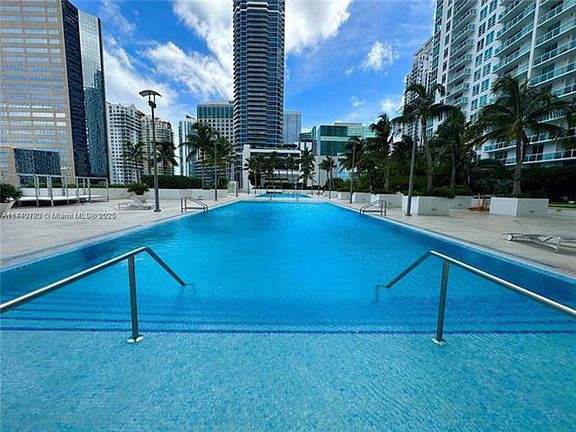 5th image of 950 Brickell Bay Dr #Cu-2802