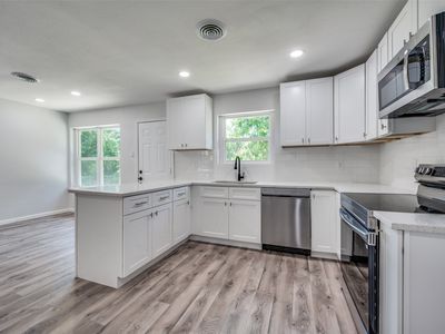 2422 Morgan St, Irving, TX, 75062