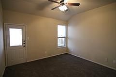 5th image of 534 Creekside Dr
