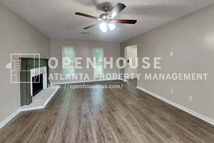 3 bed, 3.5 bath, 1632 sqft, $2,795 — Photo 3