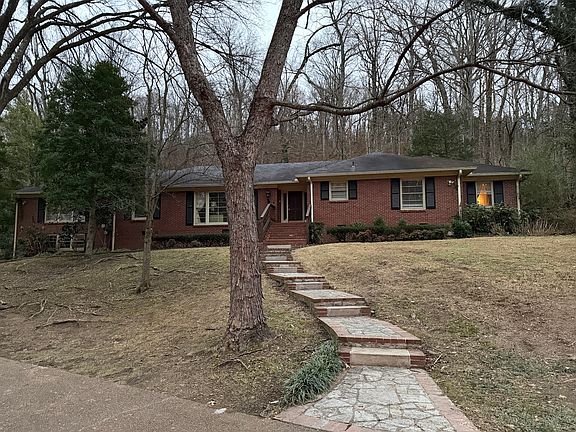 2nd image of 2240 Chickering Ln
