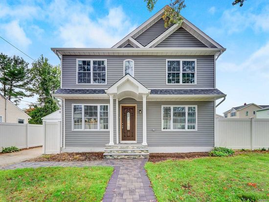 34 Bloomingdale Rd Hicksville Ny 11801 Zillow