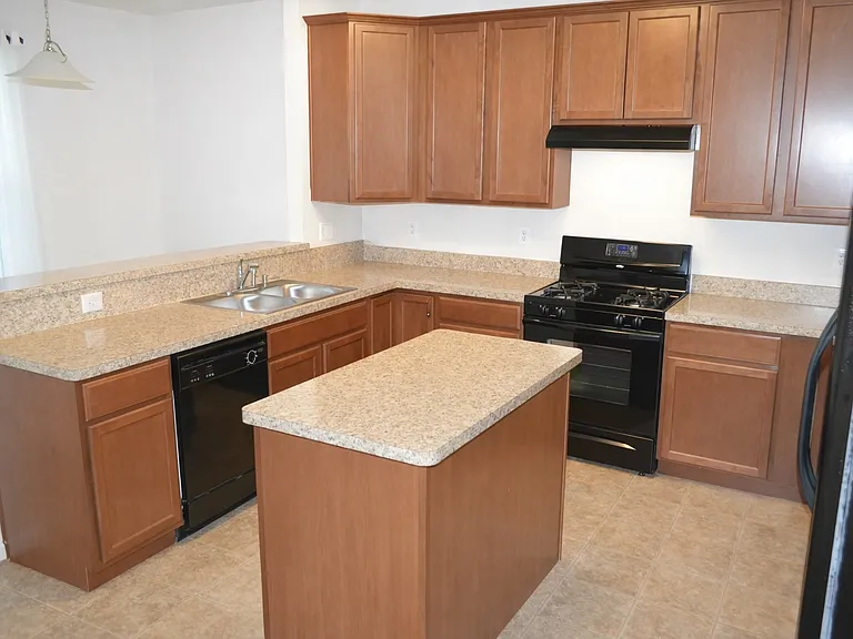 46375 Shining Willow Ln #F — Photo 14