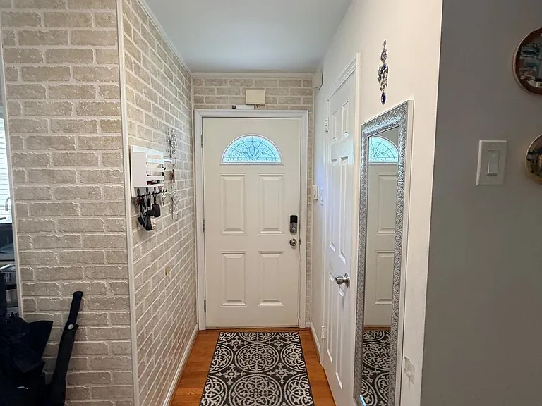 6332 Teakwood Ct — Photo 2