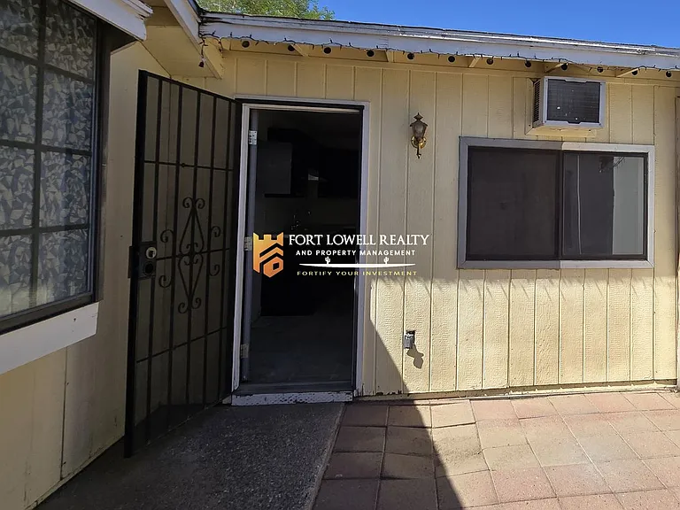 2632-2634 N. 29th Pl - 4 Plex — Photo 1