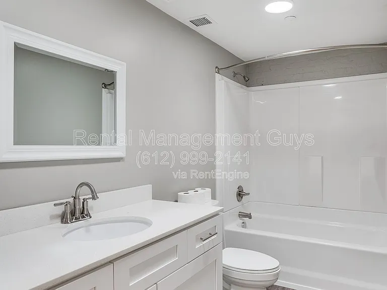 Sibley Lofts — Photo 25