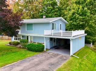 824 N Main St, Lanse, MI 49946