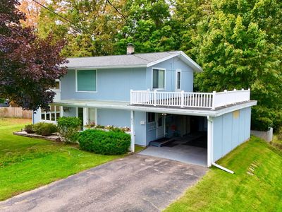 824 N Main St, Lanse, MI, 49946