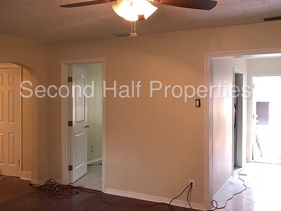 2nd image of 930 20th Ave S #480