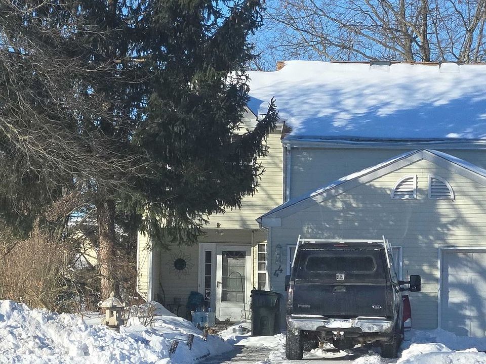 1st image of 44 Kern Dr