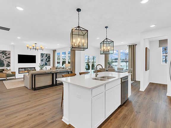5th image of 3440 Garnet Dr