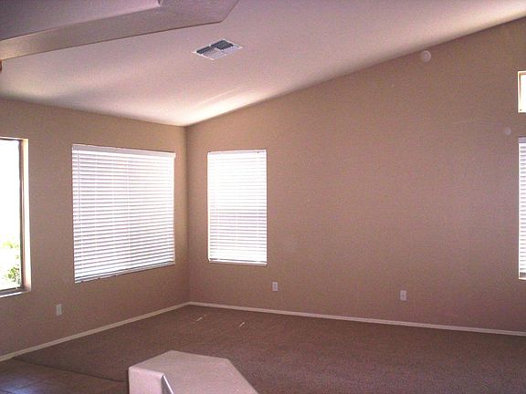 3rd image of 13528 W Keim Dr