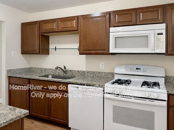 5th image of 13930 Rycroft Ct