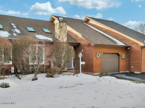 4 Lillian Lane, Troy, NY 12180