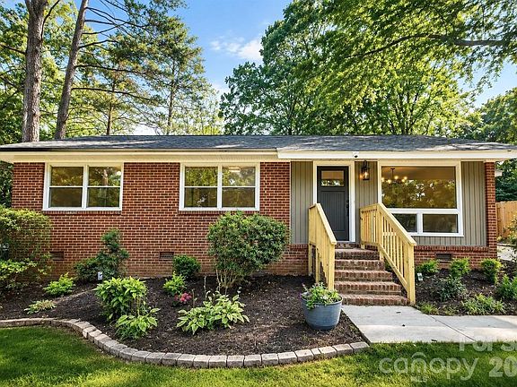 2nd image of 3840 Colebrook Rd