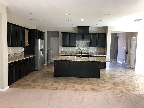 2nd image of 1558 Balfour Dr