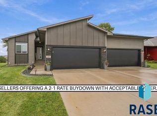 215 N Everest Ave, Tea, SD 57064