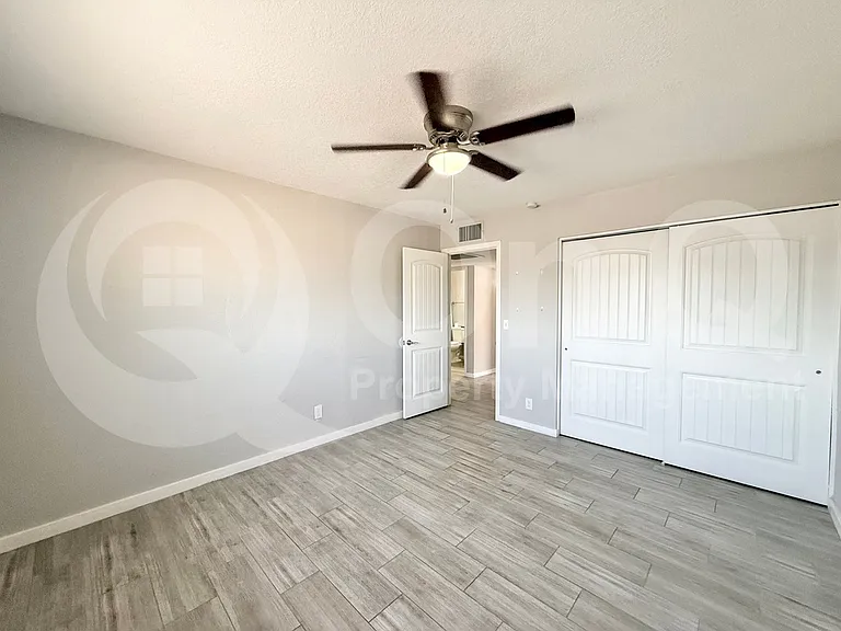 1718 W Auburn St — Photo 14