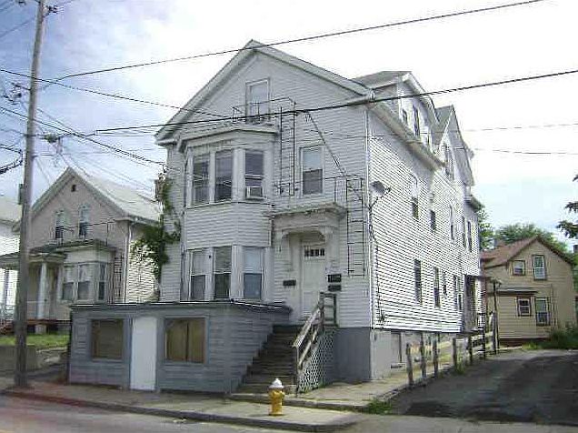 1st image of 39-39.5 Lonsdale Ave