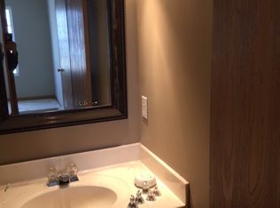 17839 Margo St, Omaha, NE 68136