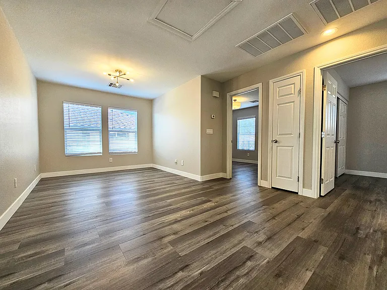 768 Anacapri St — Photo 18