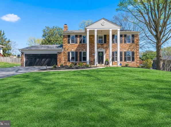 16905 Old Colony Way, Rockville, MD 20853