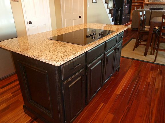 4th image of 144 Crestmont Cir