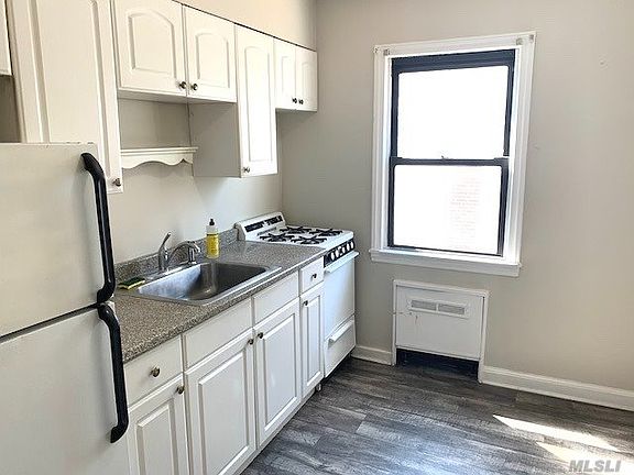 2nd image of 600 E Broadway APT 1A