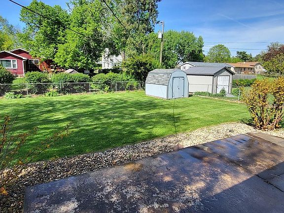 5th image of 89 Circle Dr