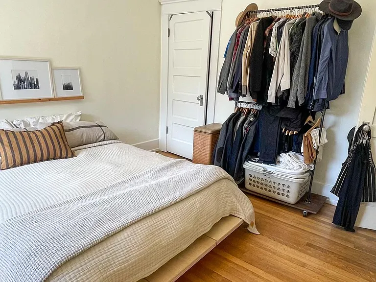 416 E Roy St — Photo 11