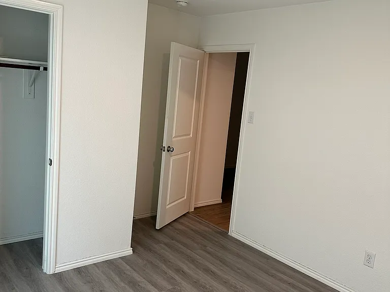 5906 Nyquist Way — Photo 5
