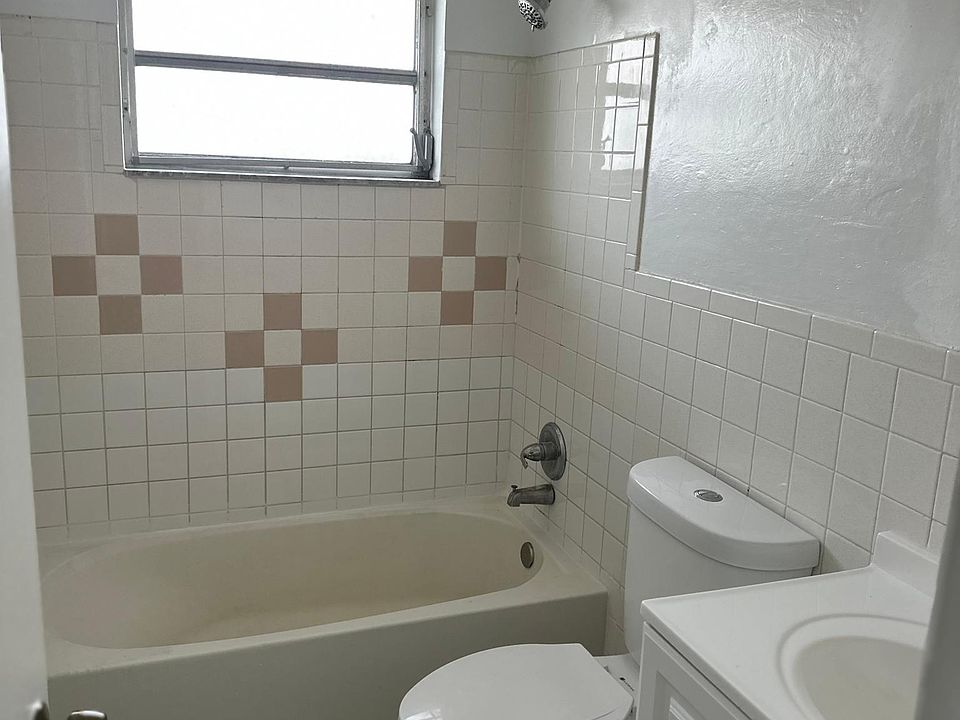 1st image of 6601 SW 18th St #1