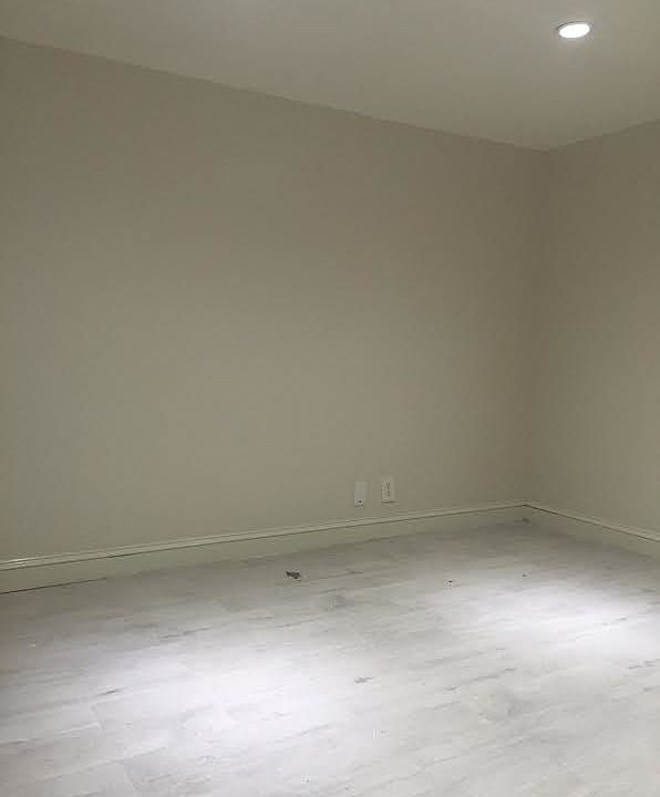 2nd image of 855 Park Pl #8