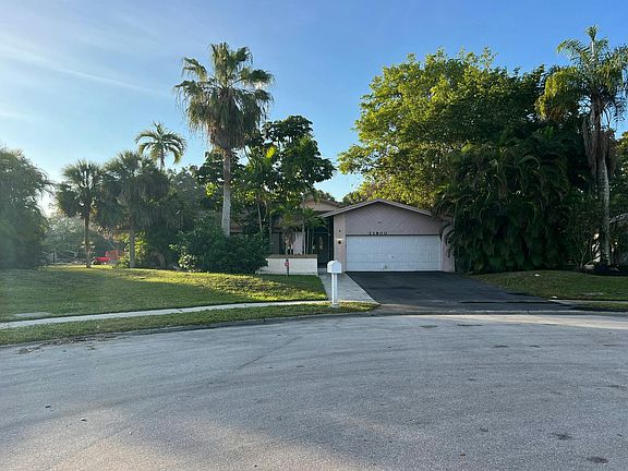 3rd image of 21800 Little Bear Ln