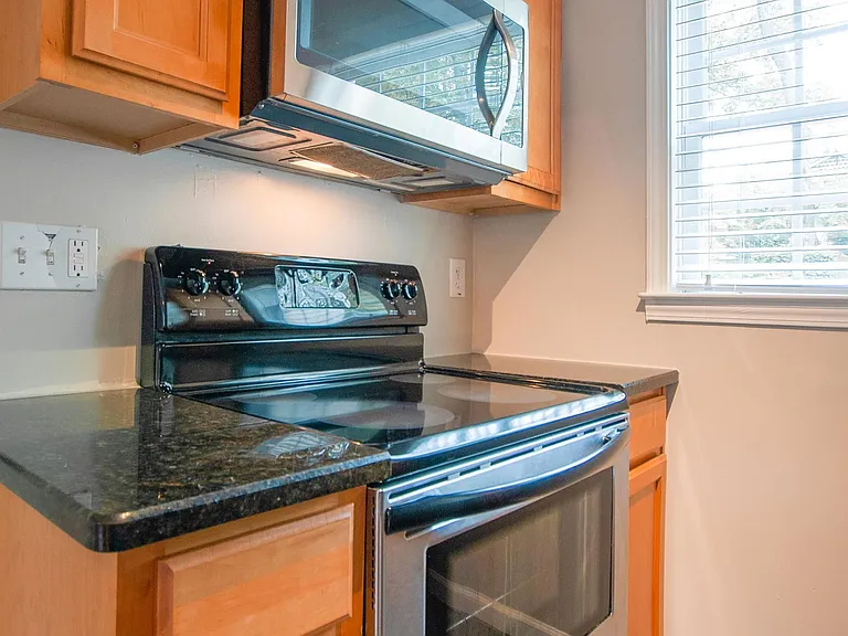 190 Kirkwood Rd NE #B2 — Photo 8
