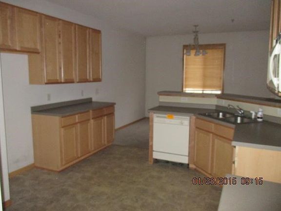 3rd image of 349 Frederick Cir