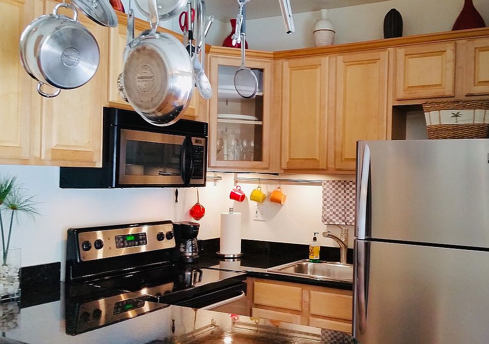Eat in Kitchen