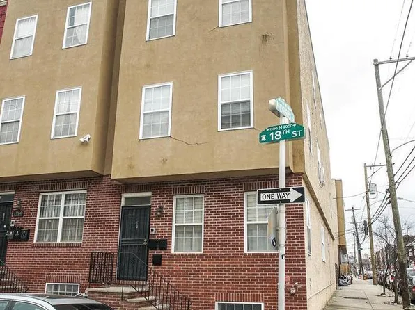 1958 N 18th St, Philadelphia, PA 19121