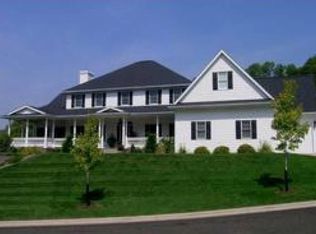 2269 Quarry Ln, Onalaska, WI 54650