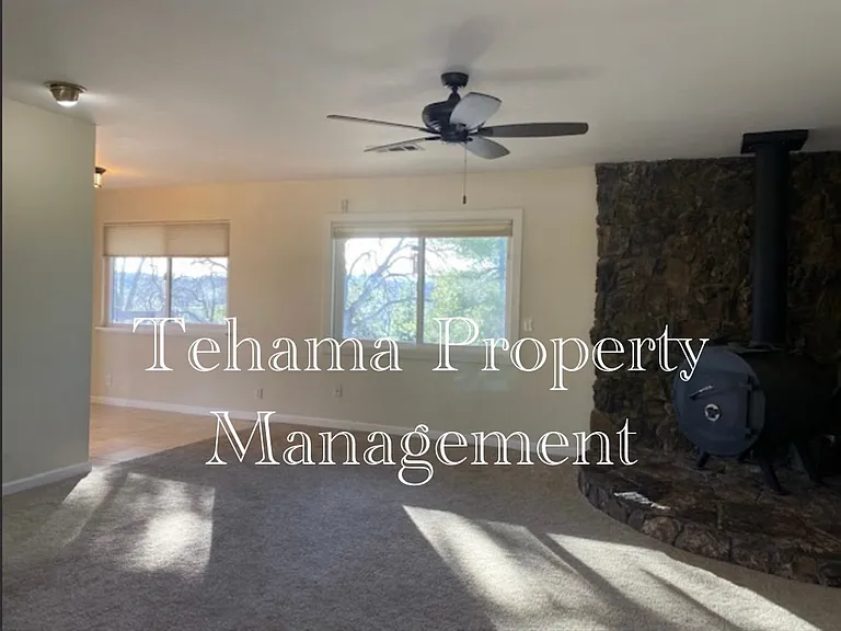 14807 Hilltop Dr — Photo 6