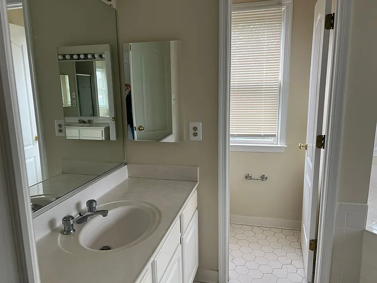 9425 Spruce Tree Cir — Photo 15