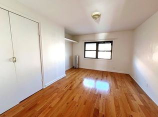 296 15th St APT 2L, Brooklyn, NY 11215