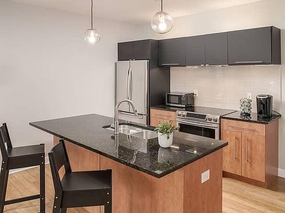 2nd image of 100 E Gay St Unit 307