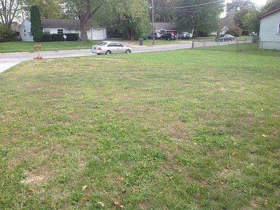 2nd image of 3555 Clearwater Dr