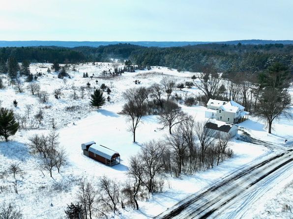 389 Rice Lake Rd, Somerset, WI 54025