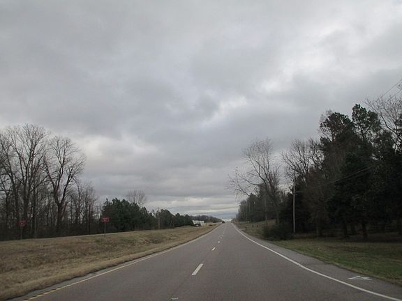 5th image of 6882 Highway 51 N