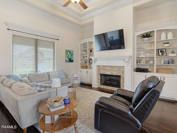 3rd image of 106 Coco Palm Ct