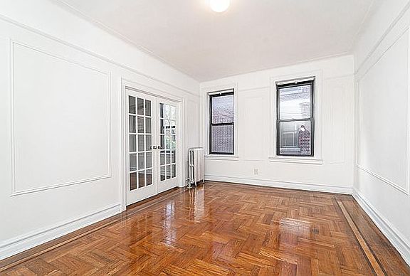 2nd image of 3150 33rd St APT 8B